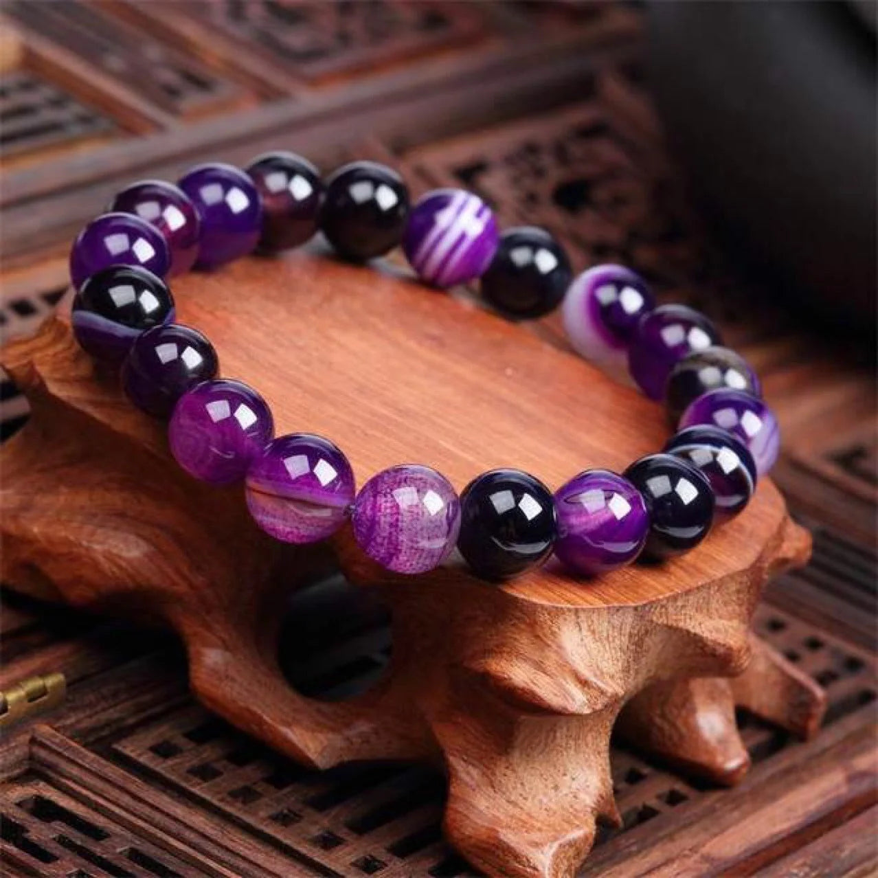 Violet agate ethnic style bracelet with round beads