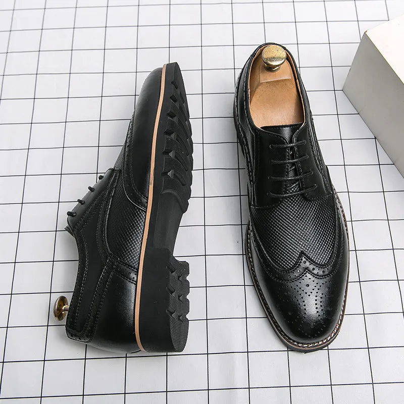 Men's black leather business formal low top round toe pumps with PU sole and sewing line detail