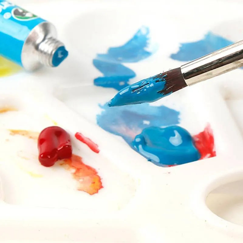 Boxed set of gouache paint tubes in 12, 18, or 24 colours for water-based painting.