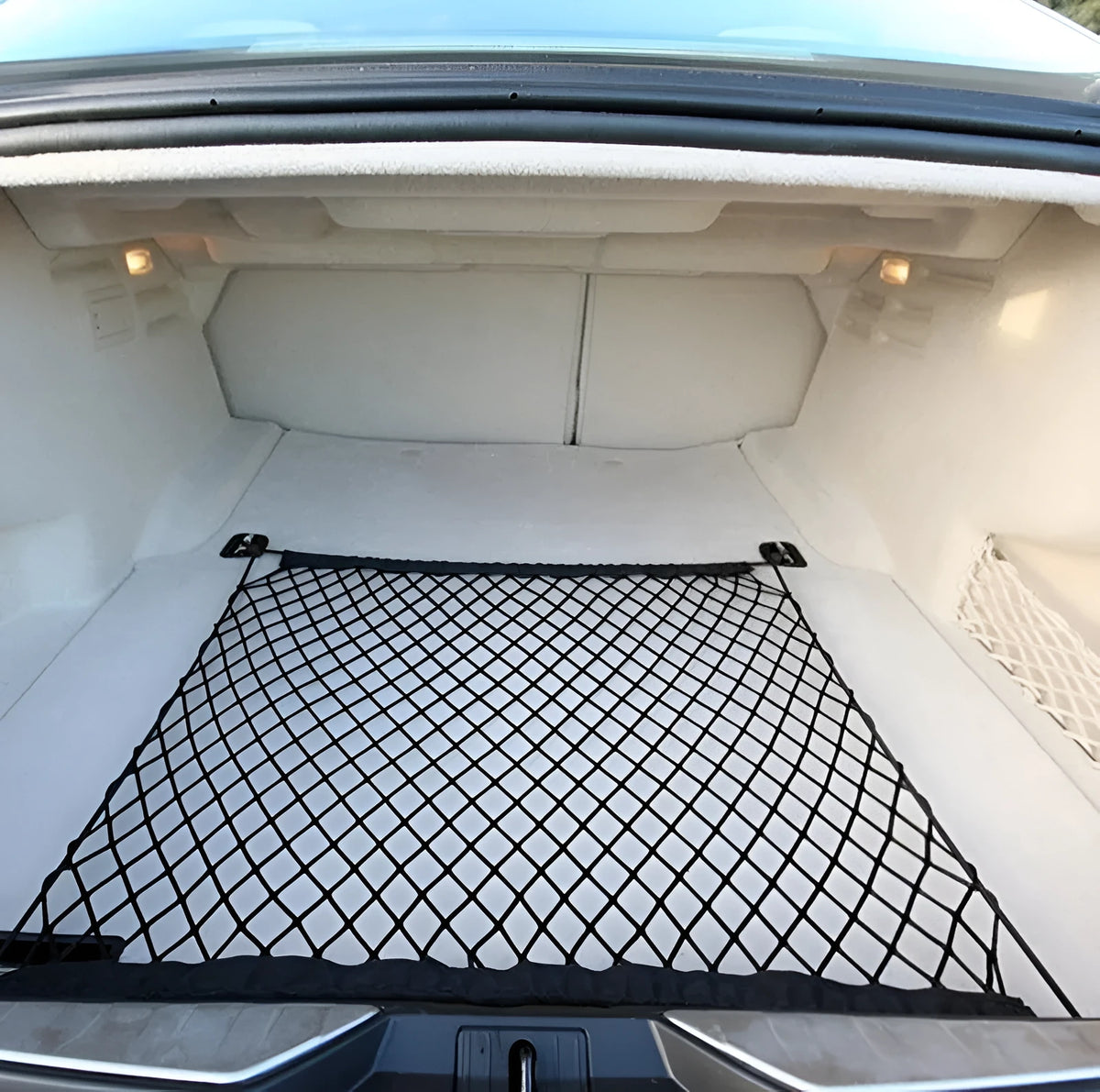Extra large car trunk net bag made of polyester for off-road vehicle cargo restraint