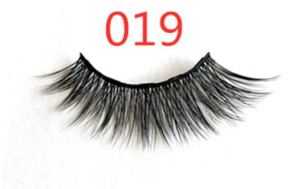 Magnetic false eyelashes set for easy, glue-free application
