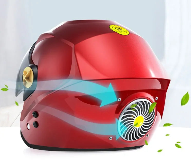 Solar smart helmet in black with ABS shell and integrated solar panel on top