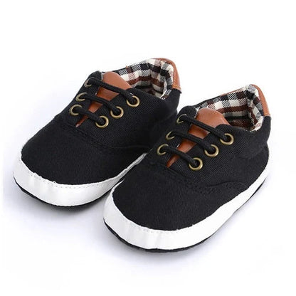 Solid colour baby canvas shoes with anti-slip sole for toddlers