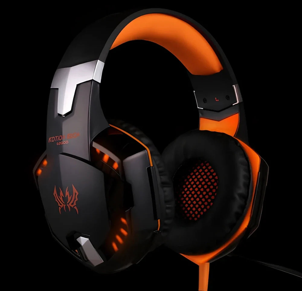 Black and red wired gaming headset with 40mm speakers, microphone, and 2.1m braided cable for surround sound gaming