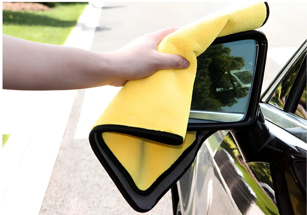 Thickened double-sided microfiber cleaning towel in yellow and grey, 30x30cm and 30x60cm sizes for lint-free car washing