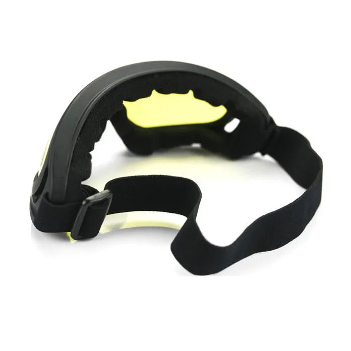 X400 motorcycle sand goggles with transparent PC lens on a rider wearing a helmet outdoors