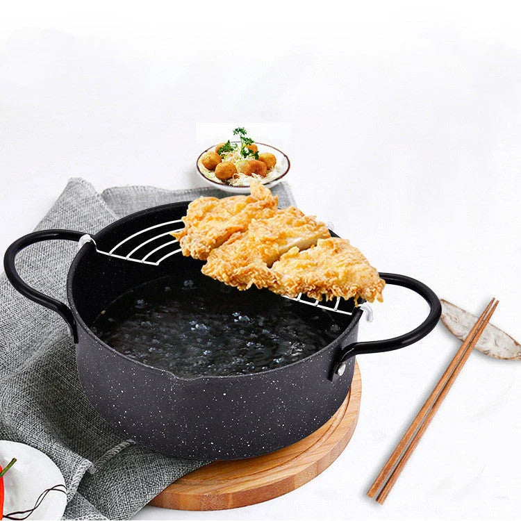 Household oil-saving fryer with non-stick coating and removable grease filter