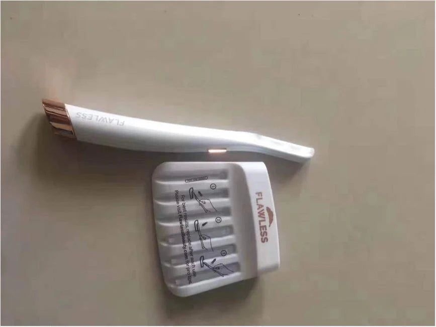 New ladies shaver in white, compact and portable for smooth skin care