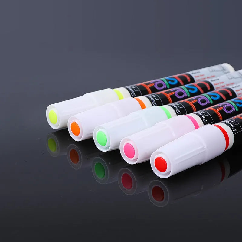 A plastic electronic highlighter with an oblique shape for fluorescent boards, shown with an 8-colour refill pack.