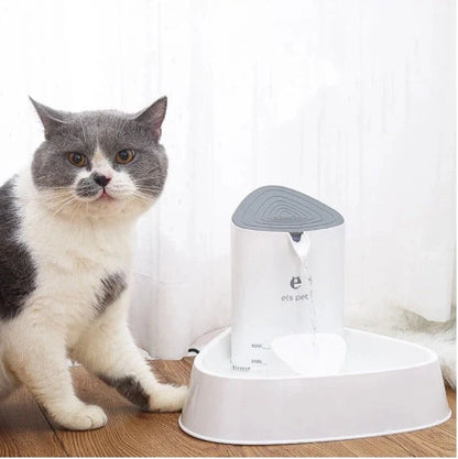1.5L automatic pet water fountain with 4-layer filter in white