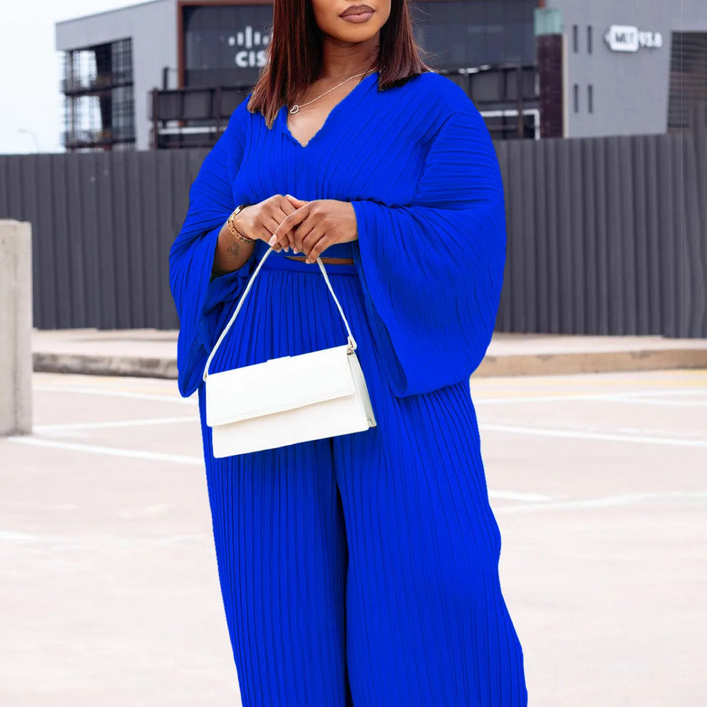 Women's African suit two-piece set with batwing sleeves and wide leg trousers in red or blue