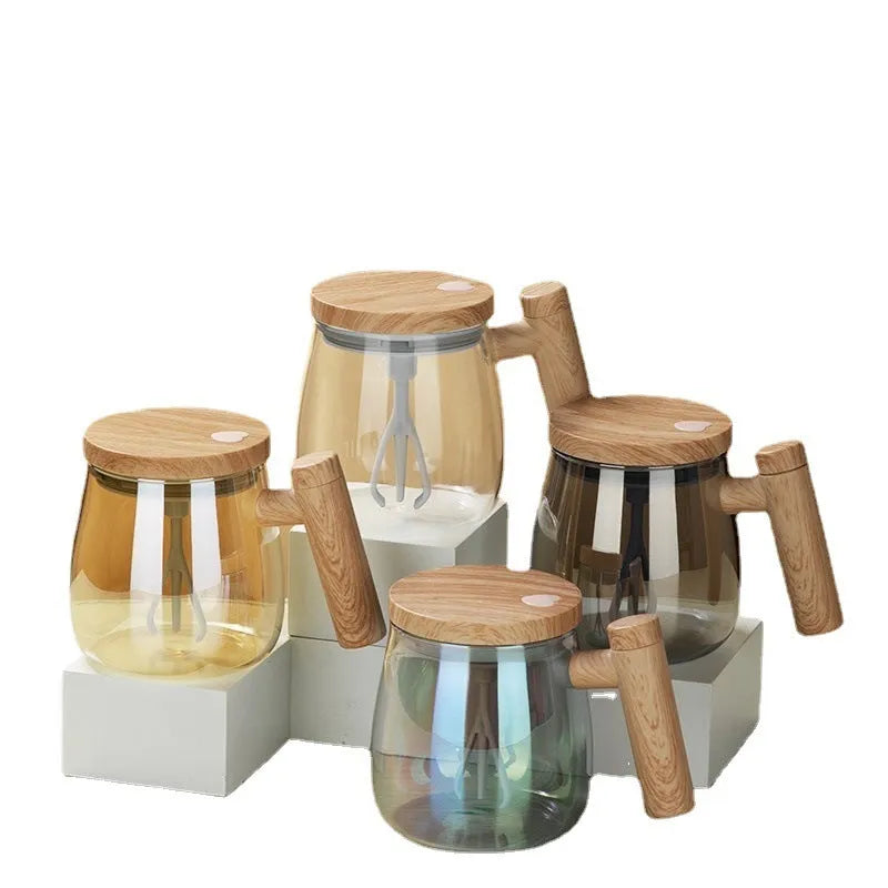 400ml automatic self-stirring coffee mug in borosilicate glass with electric mixing button.