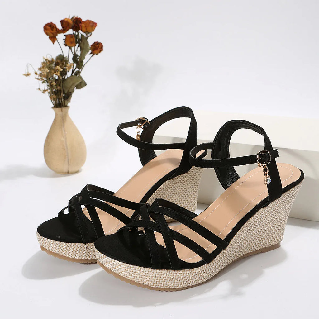 Women's wedge sandals with fish mouth toe design in cloth material, black and white colour options