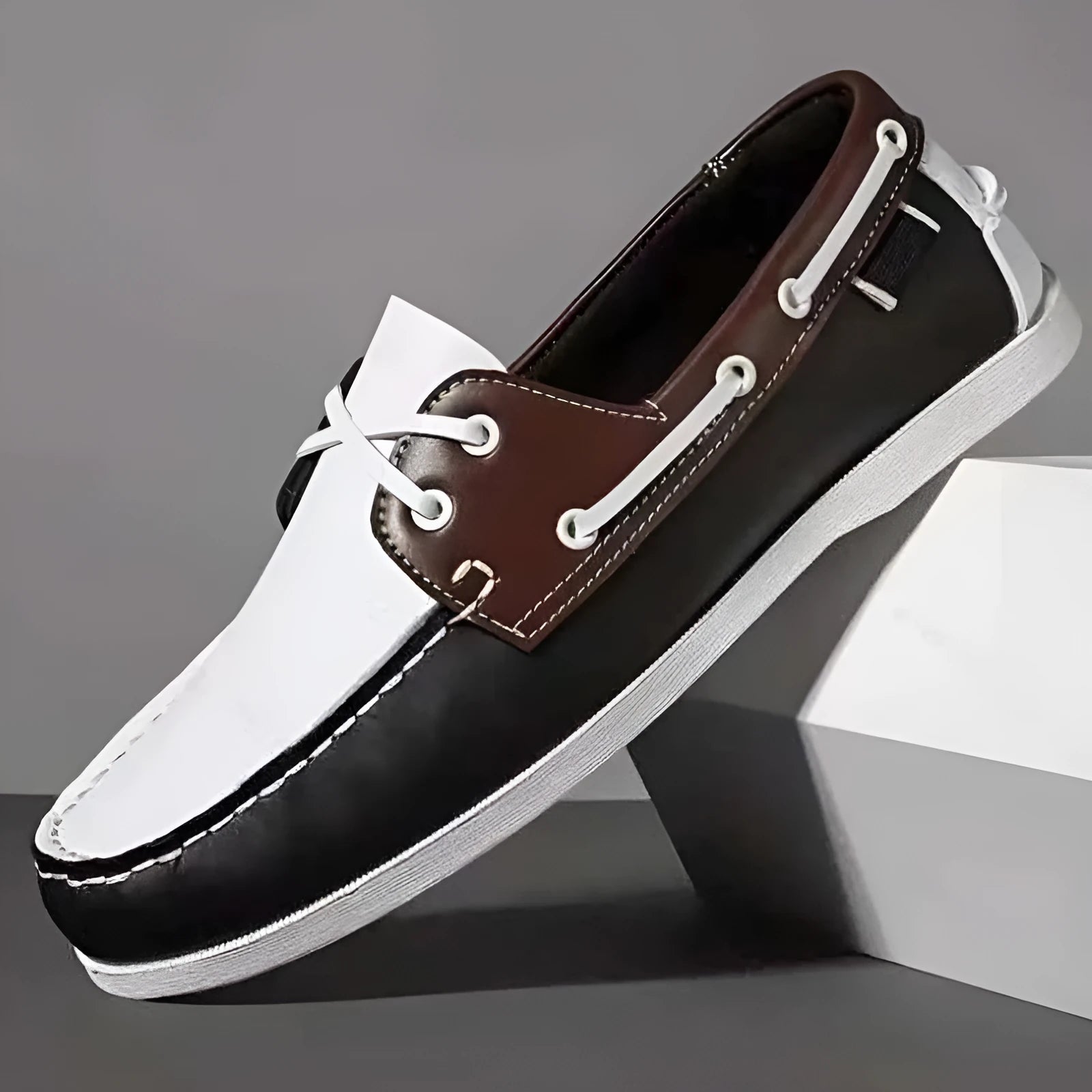 Men's flat-heel casual shoes with round toe in artificial PU, shown in solid colour options.