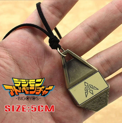 Adjustable magnetic pendant necklace with durable nylon rope and sleek metal pendant