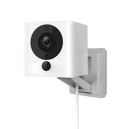 White wireless smart home camera with 1920x1080 resolution, 3.6 mm lens, and motion alarm for indoor security