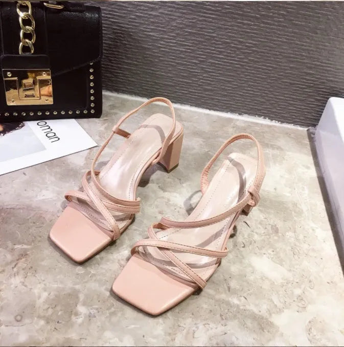 Women's apricot thick heel sandals with a one-word sleeve design and rubber sole.