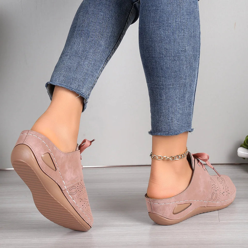 Women's summer lace-up slippers with hollow-out wedge design in suede upper and rubber sole