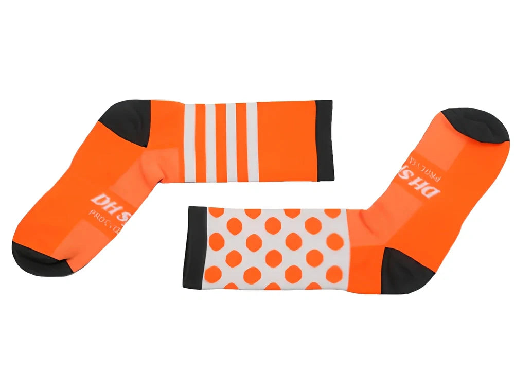 Pair of black powder compression cycling socks in size L, featuring stripe mesh pattern, 40-45cm long tube for breathable four-season support