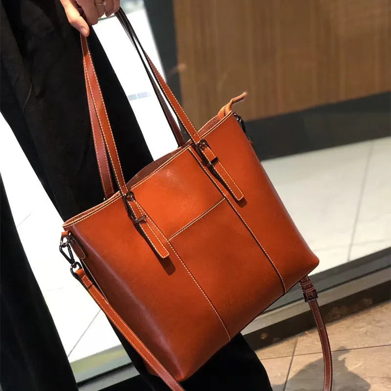 Genuine leather women's retro shoulder bag in horizontal square shape with three shoulder straps