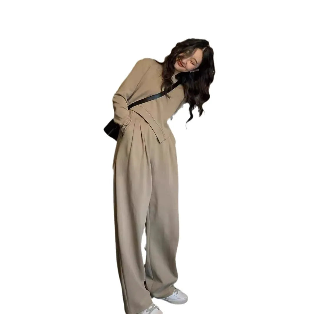 Women's khaki brown loose fit casual sports suit two-piece set with long sleeves and trousers.