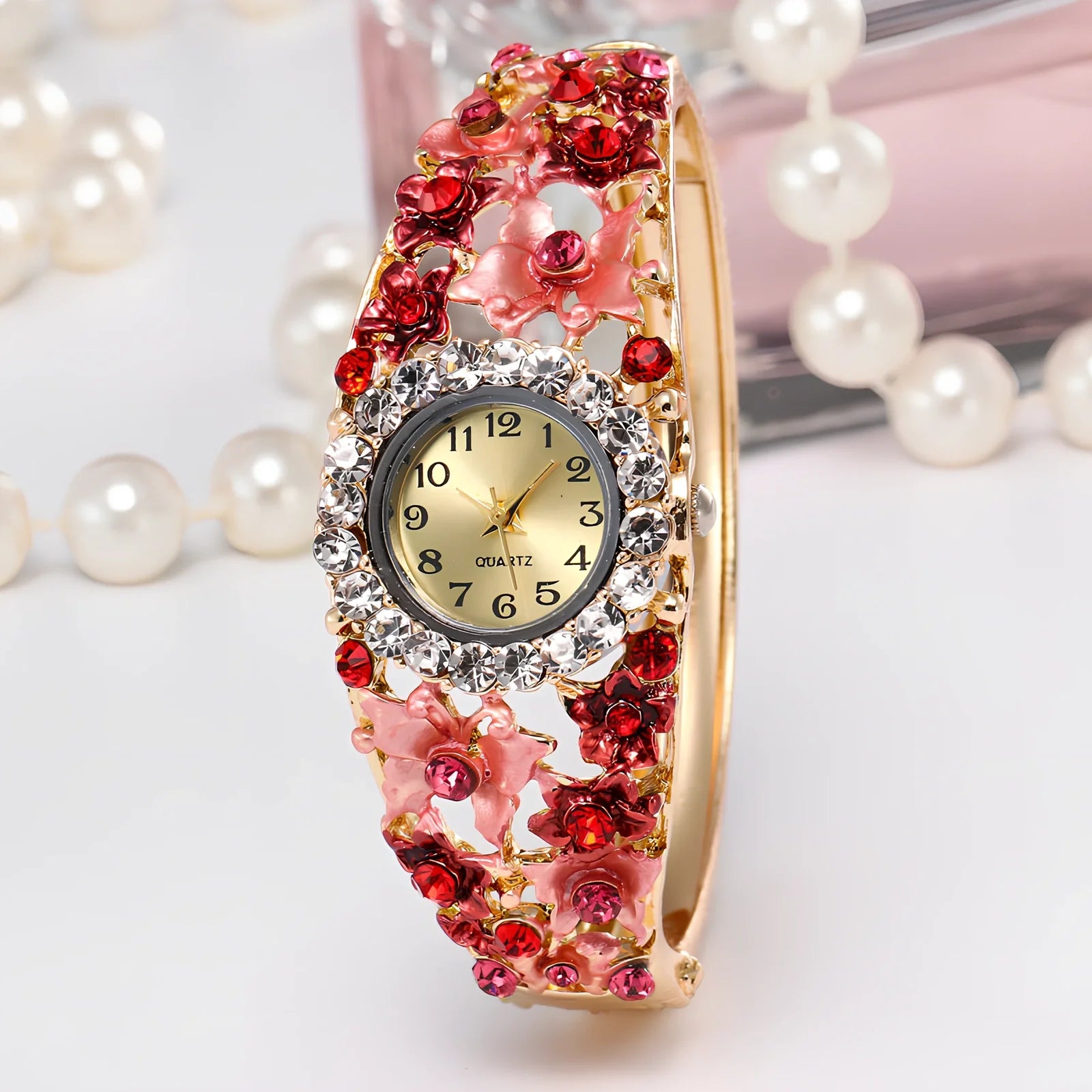 Small round flower diamond ladies bracelet watch, 20mm diameter, 10mm thick, alloy strap in gold colour with mineral glass mirror