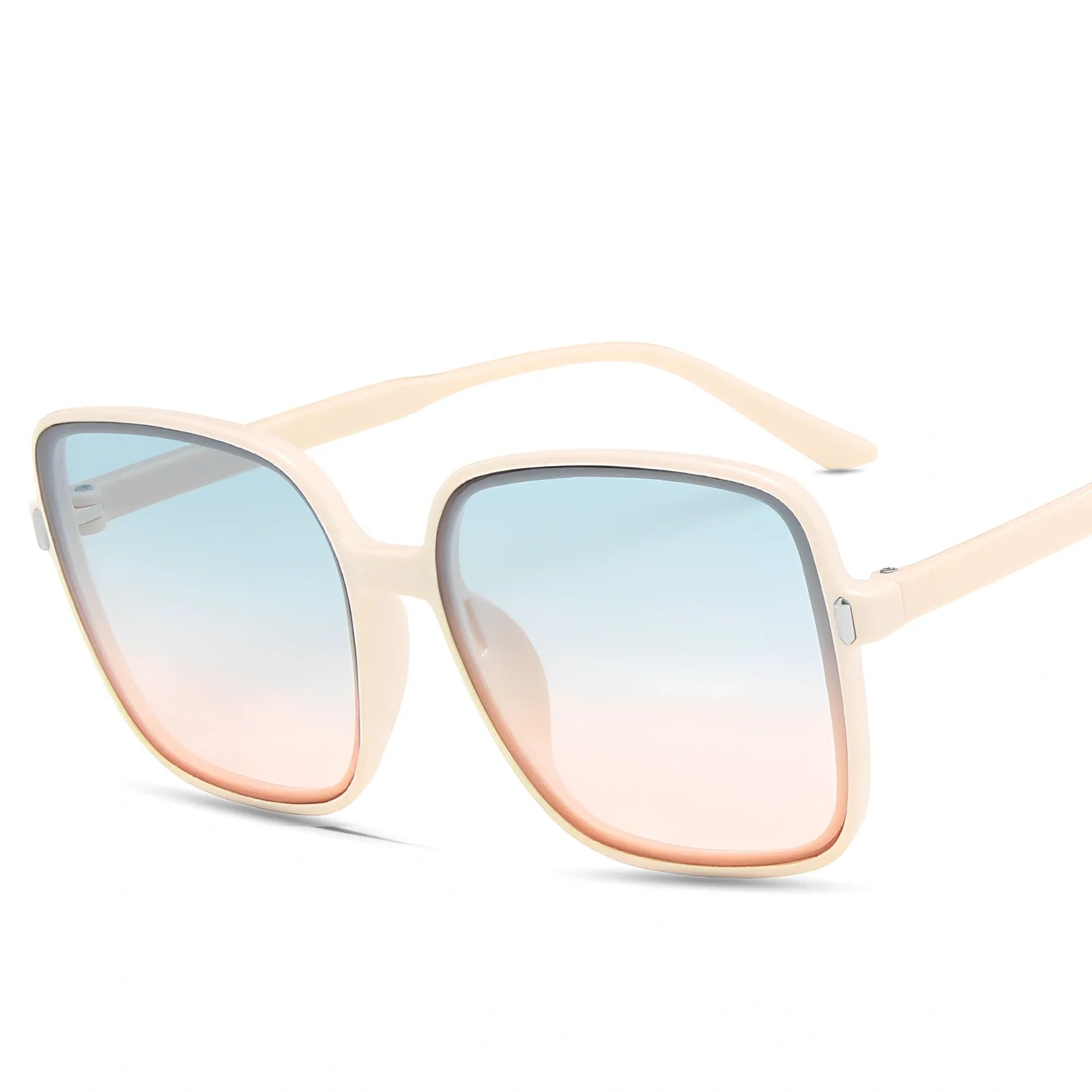 Big square sunglasses in leopard print frame with gray AC lenses, 14cm wide PC construction for UV protection