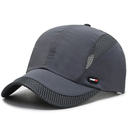 Quick-drying mesh baseball cap in various colours for outdoor sports