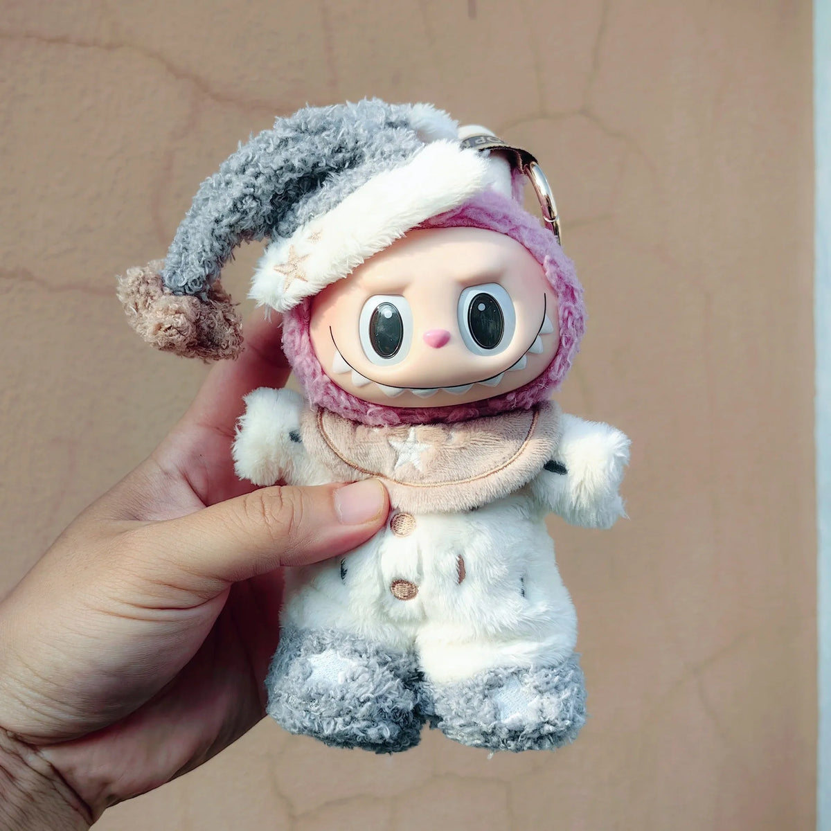 15cm doll clothes pendant in plush fabric, removable and washable, featuring a themed suit design for small dolls