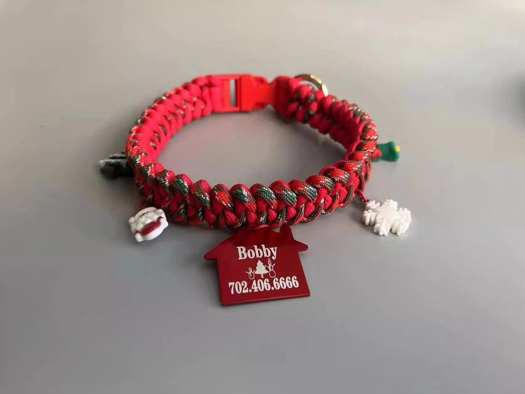 Green dog leash with hand-holding rope and P-chain, featuring a zinc alloy release buckle.