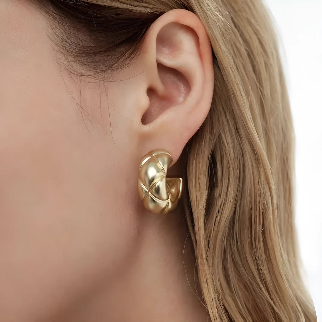 Gold diamond plaid women's stud earrings real gold plated copper geometric 24mm diameter