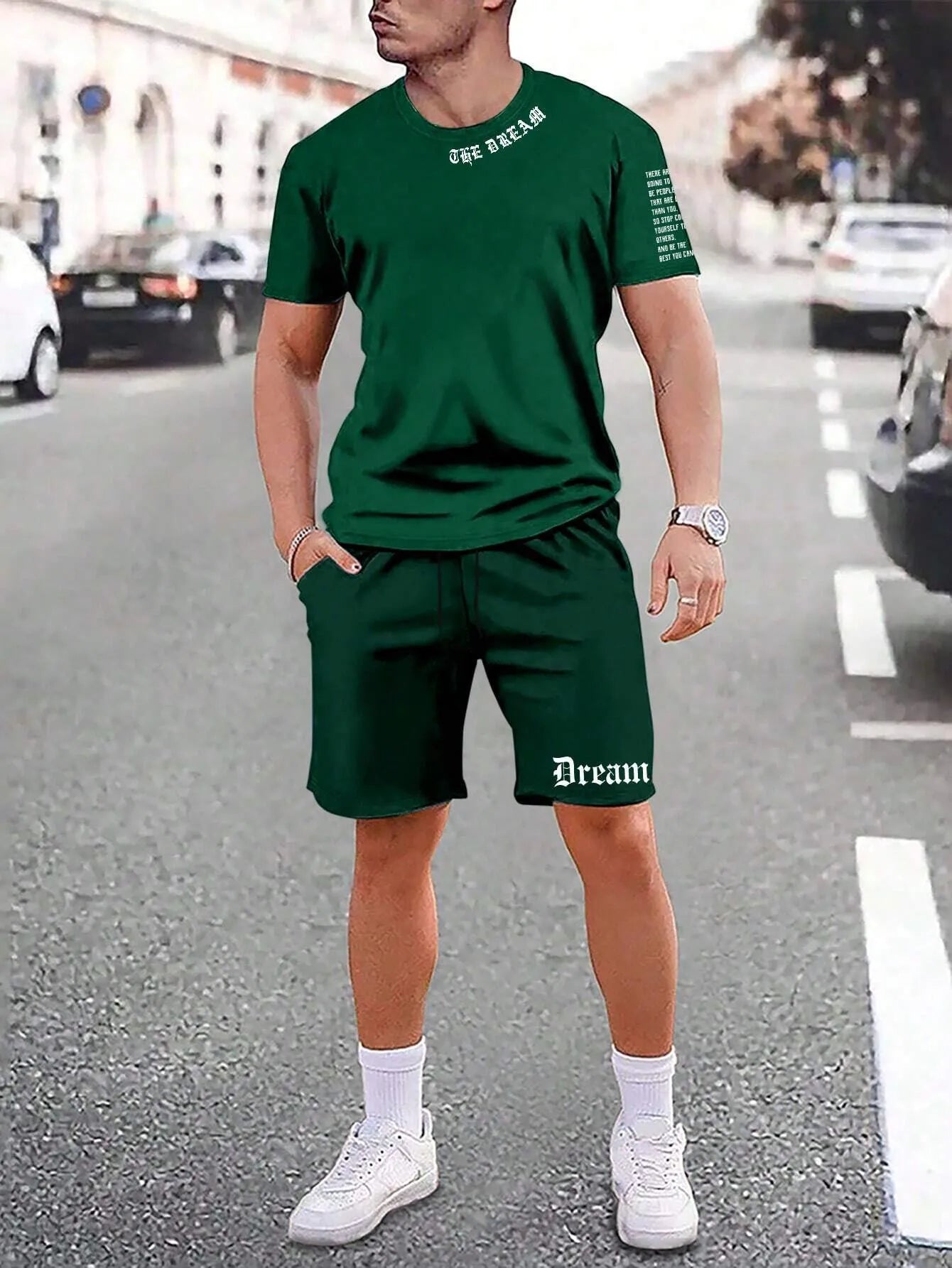 Men's sports style short-sleeved suit set with matching shorts in polyester blend fabric