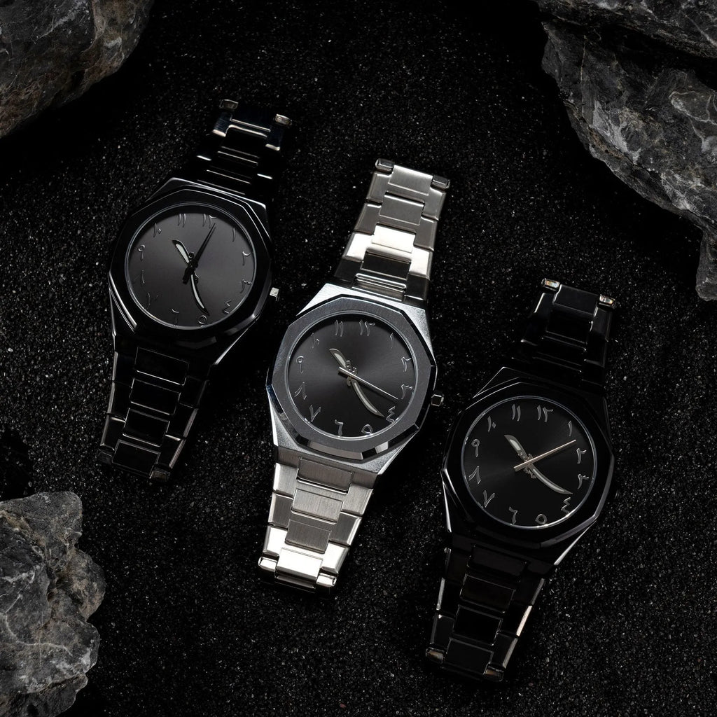 Men's business quartz watch with steel bracelet in black and silver colour options