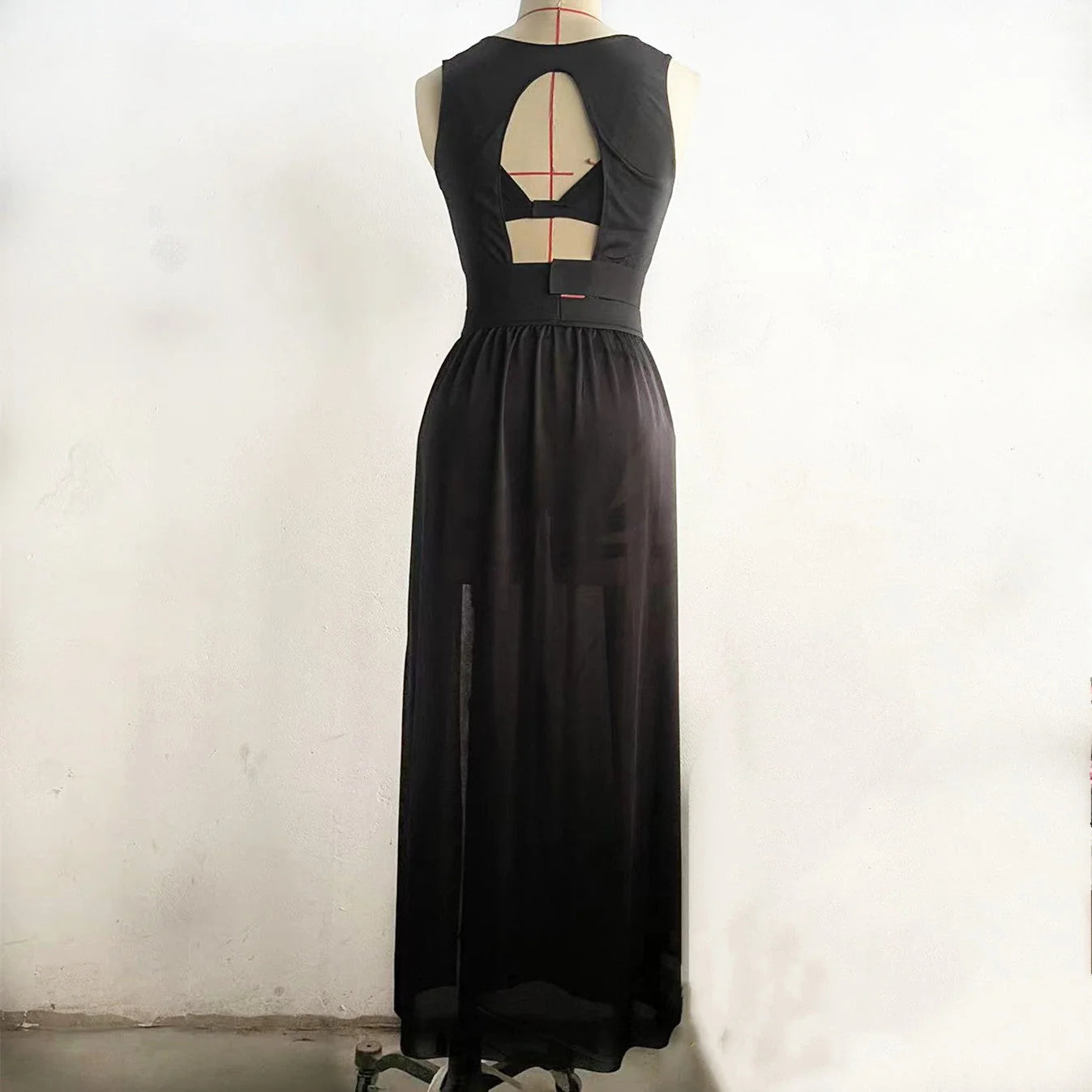 European and American style mesh lingerie dress with chest pad and gauze skirt in black and red