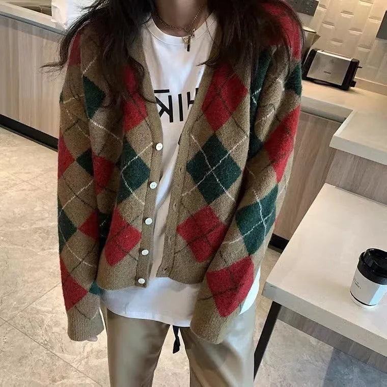 Knitted casual cardigan in acrylic fabric showing pink, green, black, and khaki colour options