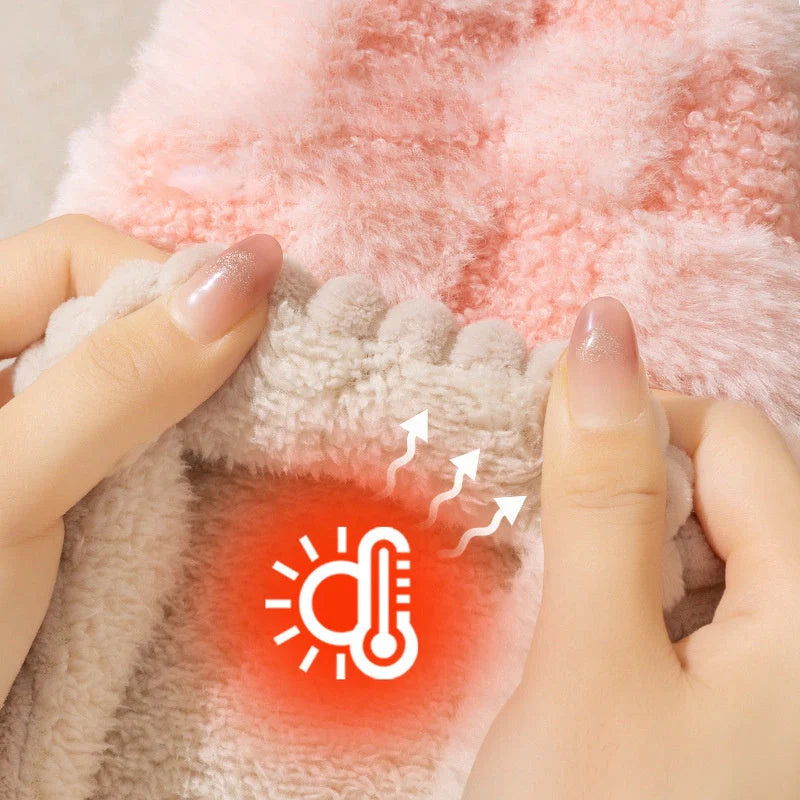 Women's plaid plush slippers with non-slip sole in various colours