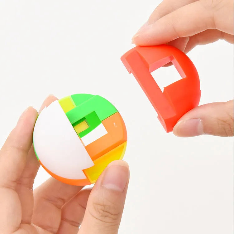 Mini ABS plastic building blocks 4.5cm for children ages 7-14, random colour assembled ball