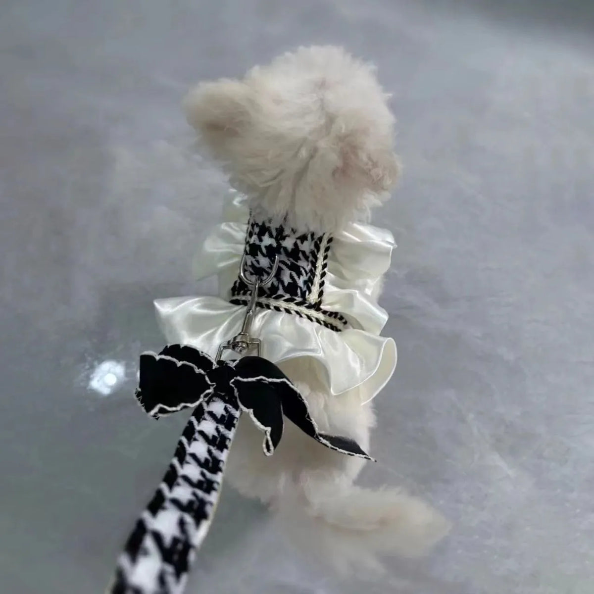 Classic style traction polyester dog vest with hand holding rope, sizes XS to 2XL, princess cut