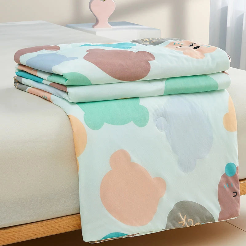 Machine washable ice silk thin quilt in various colours and sizes for cool summer nights