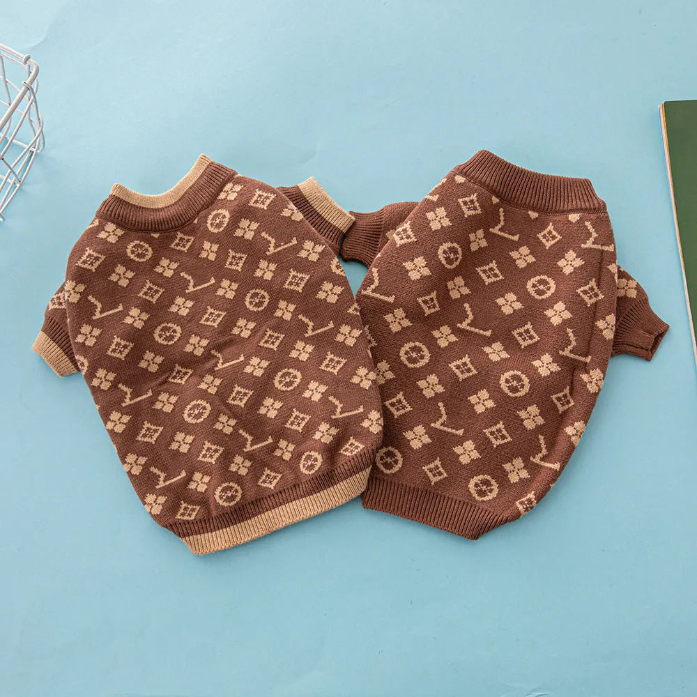 Thick wool dog sweater in a choice of monochrome or two-tone colours.