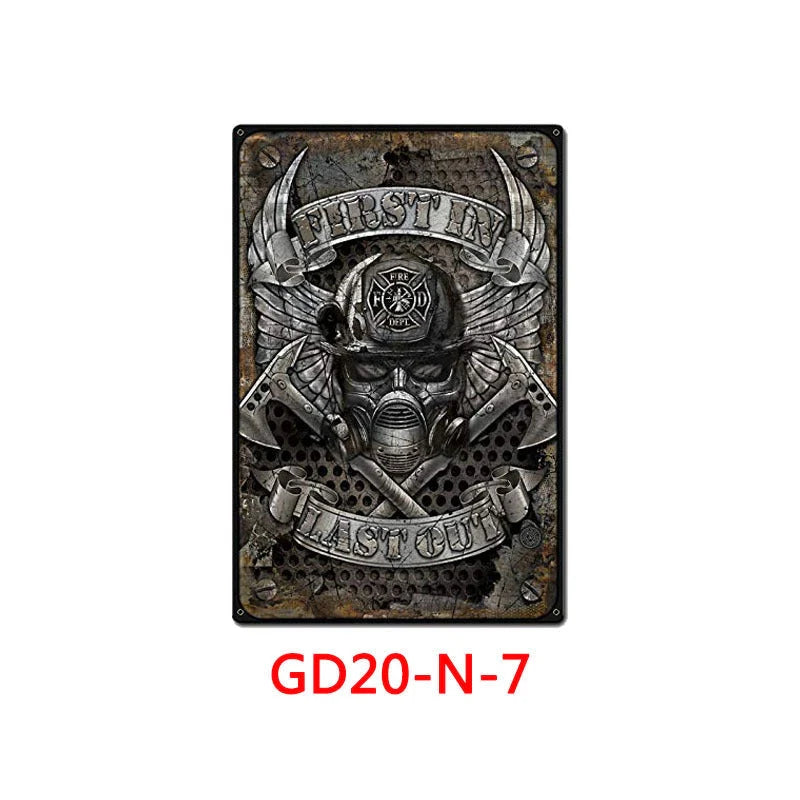 Retro tin painting wall hanging with American vintage design, 30x20cm