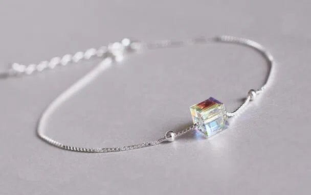 Three piece jewellery bundle set in Dazzle Box style with matching pieces on display