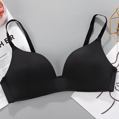 White breathable gather bra with detachable straps, 3/4 cup, seamless one-piece design for women