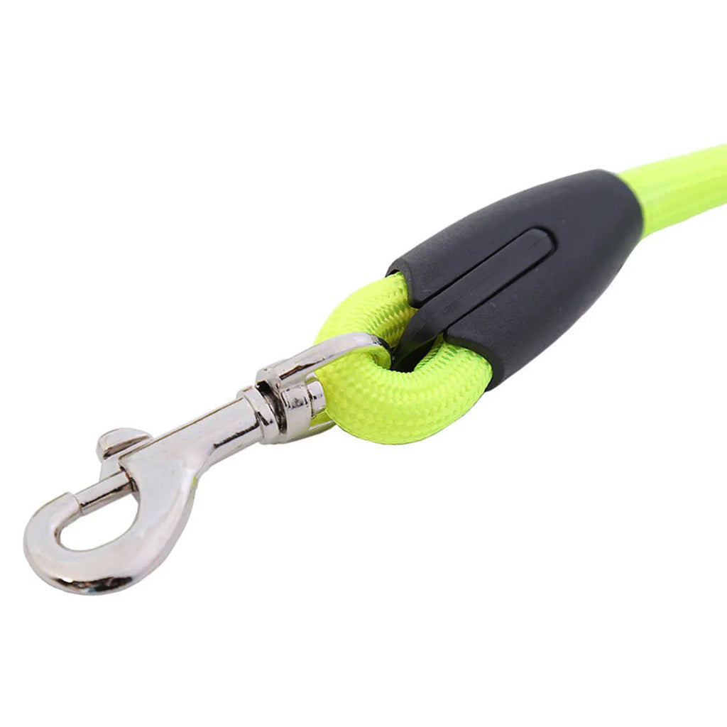 Colourful nylon round hand holding dog rope leash for walking and training, with three size options