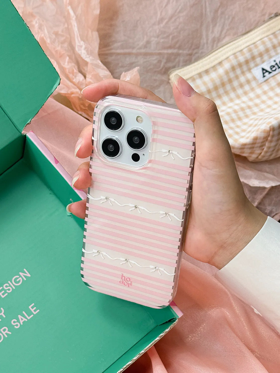 Drop-resistant creative niche all-inclusive protective case phone case for iPhone, Pink Crystal colour, TPU material