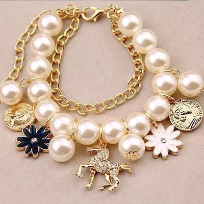 Pearl Flower Bracelet with adjustable clasp and floral motif