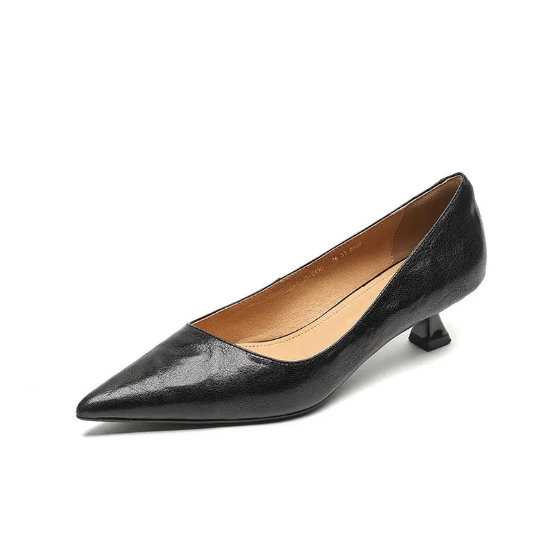 Women's solid colour French pointed-toe mid heel cowhide pumps in black with stiletto heel