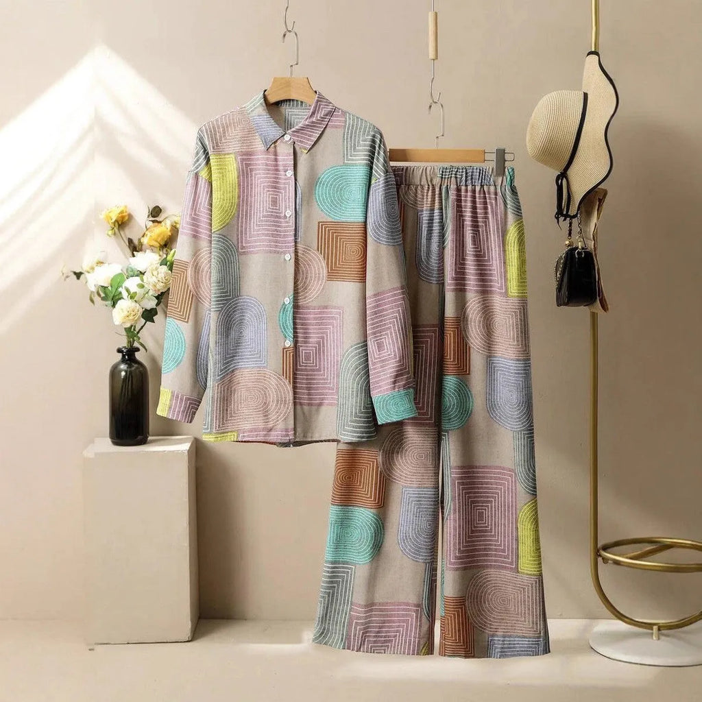 Women's geometric print long sleeve trouser suit in polyester with button detail, casual style