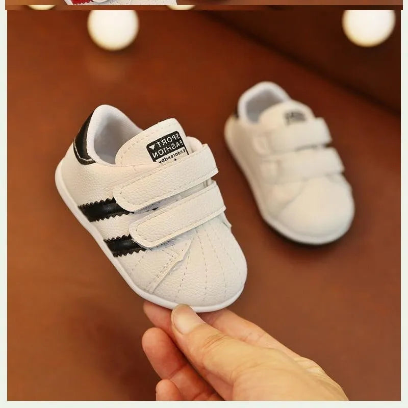 Waterproof toddler shoes for 0-18 months baby boys and girls, black rubber sole antiskid lightweight shoes