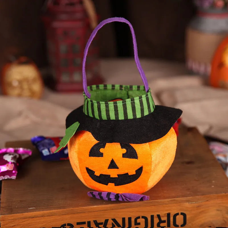 Halloween candy bag in pumpkin, witch, vampire, or blackcat design measuring 16cm square